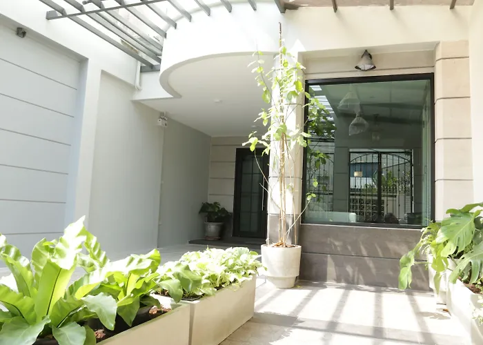 Neveu Premier Bangkok